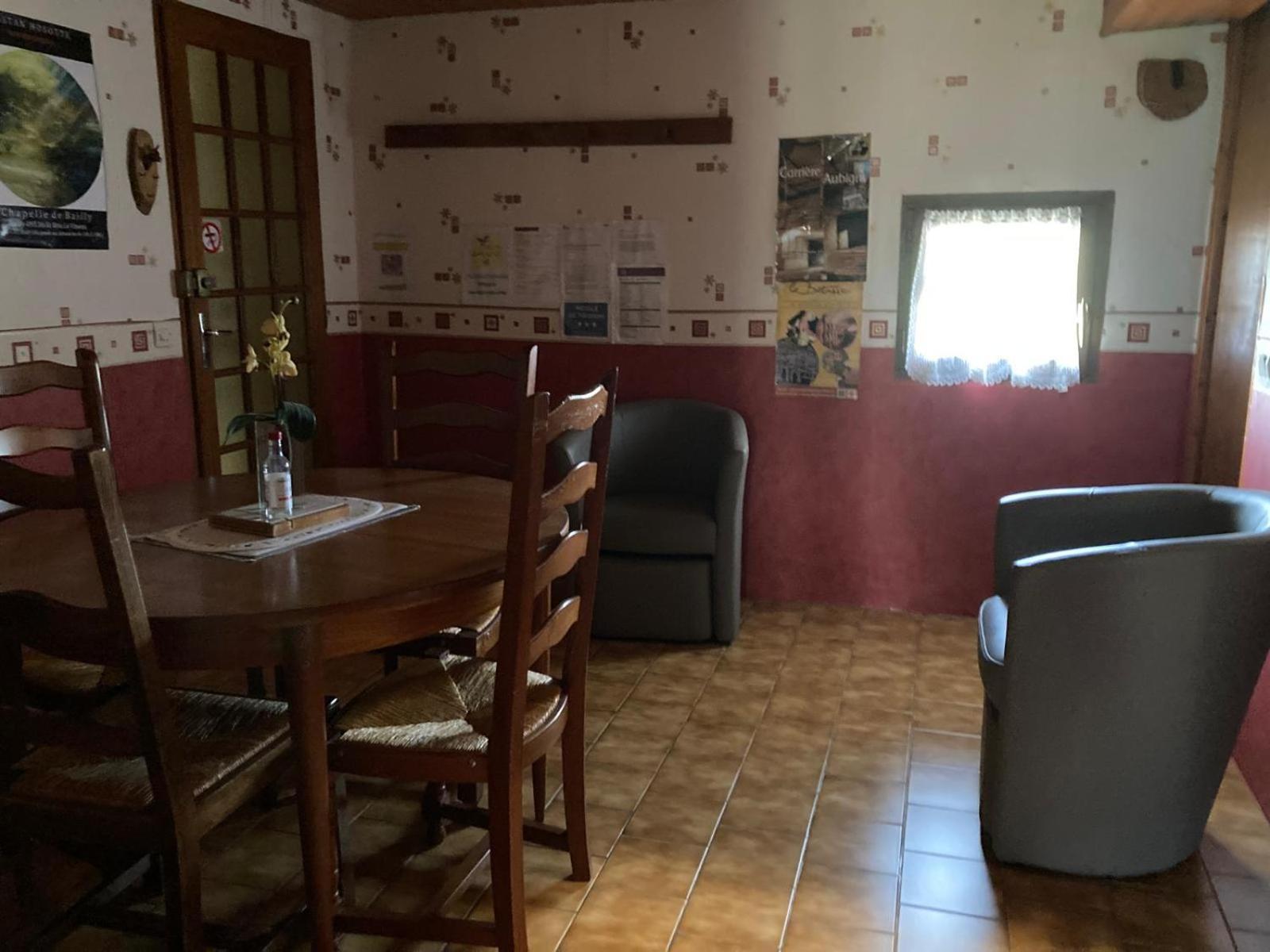 فيلا Longere Campagne 10 Pers. Proche Guedelon Sougeres-en-Puisaye المظهر الخارجي الصورة